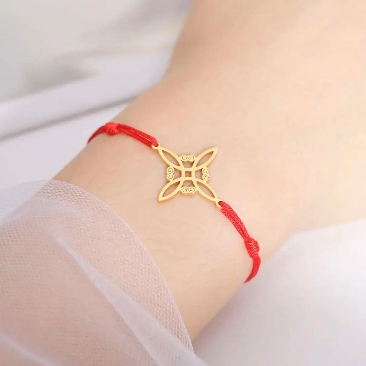 Irish Witch Knot Bracelet